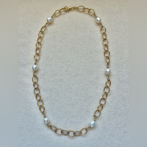 Elegant Veronese 18 K Gold Plated Sterling Silver and Pearl Necklace 18” - Picture 8 of 8